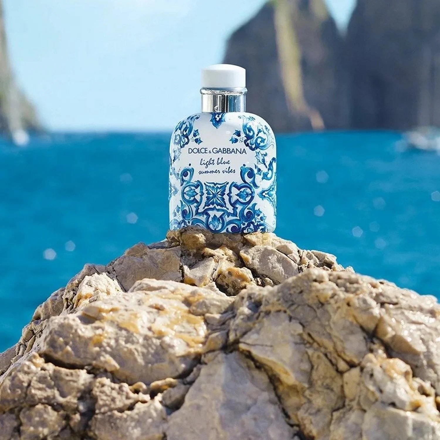 D&G LIGHT BLUE SUMMER VIBES EDT HOM 75ML – Image 4