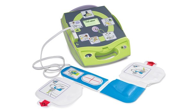 Défibrillateur semi-automatique AED Plus Zoll